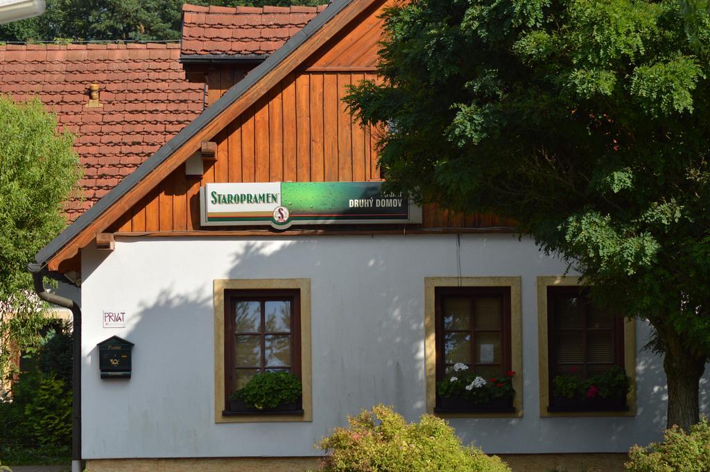 Pension Druhy Domov Nový Bor Extérieur photo