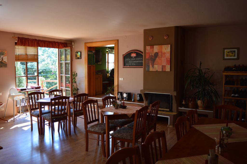 Pension Druhy Domov Nový Bor Extérieur photo