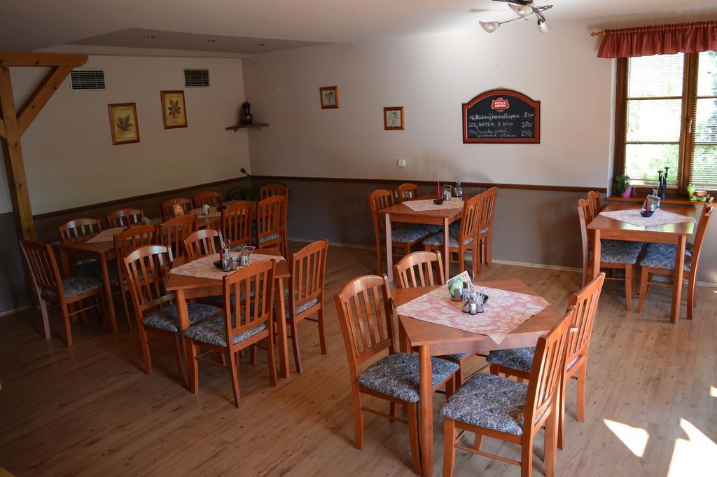 Pension Druhy Domov Nový Bor Extérieur photo